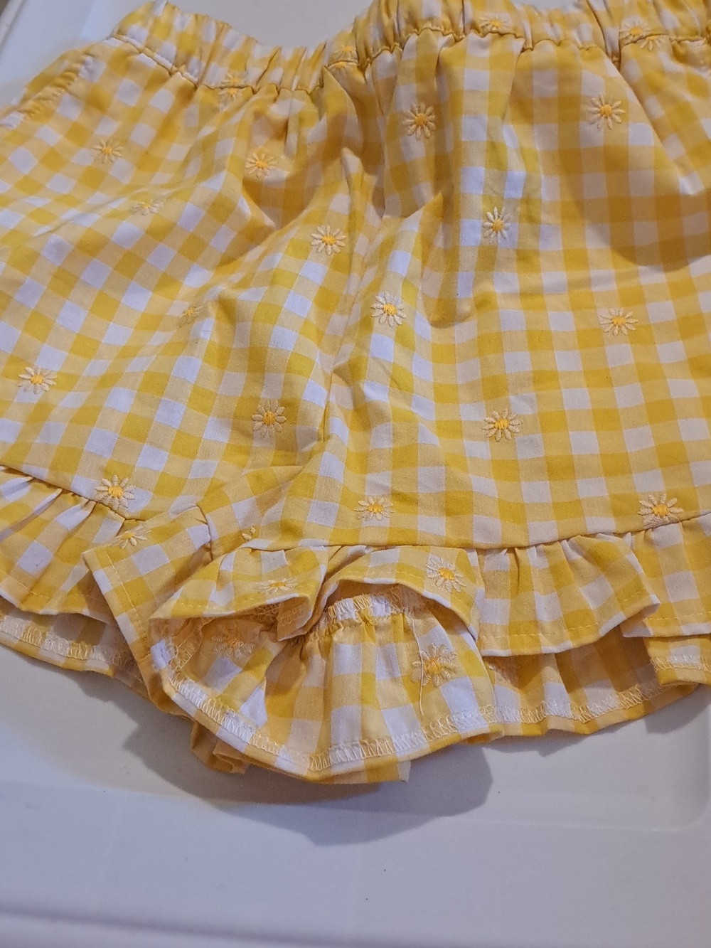 NEXT Women's Gingham Shorts Ruffle Hem Embroidered Flowers Yellow/White, NWT 4